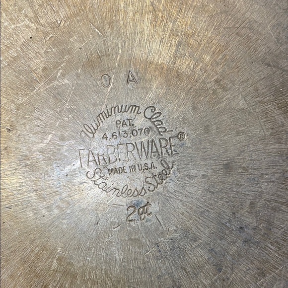 Farberware Vintage Stainless Steel 2 Quart Saucepan with Black Handle - Picture 2 of 5